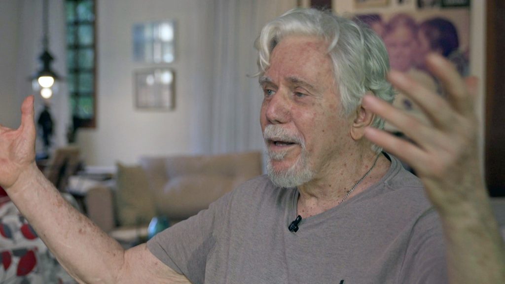 ‘A banana me persegue até hoje’: Reginaldo Faria lembra cena icônica de ‘Vale Tudo’ e fala de set preferido