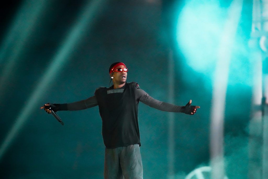 The Town 2025 começa com Travis Scott, trap brasileiro e repertório histórico de Lauryn Hill