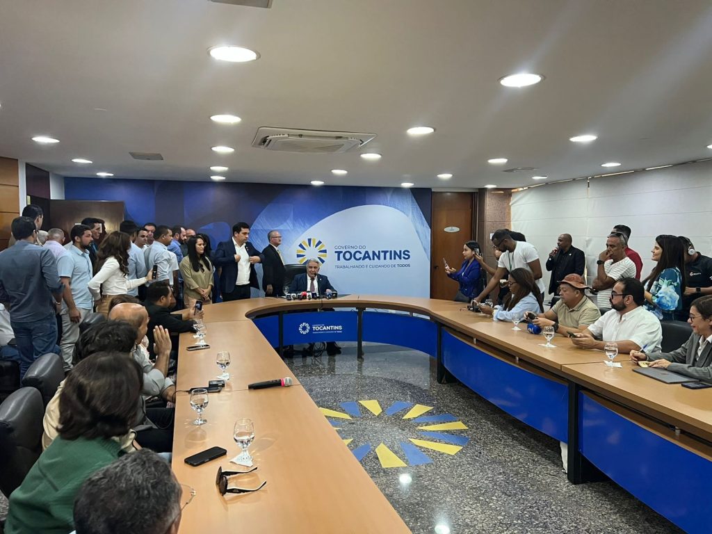 Governador em exercício nomeia comandante da PM e novos secretários