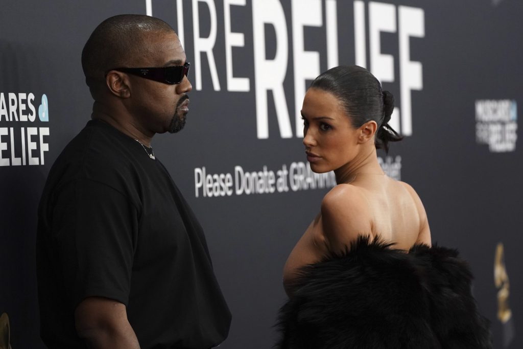 Itália proíbe shows de Kanye West e Travis Scott por risco à segurança