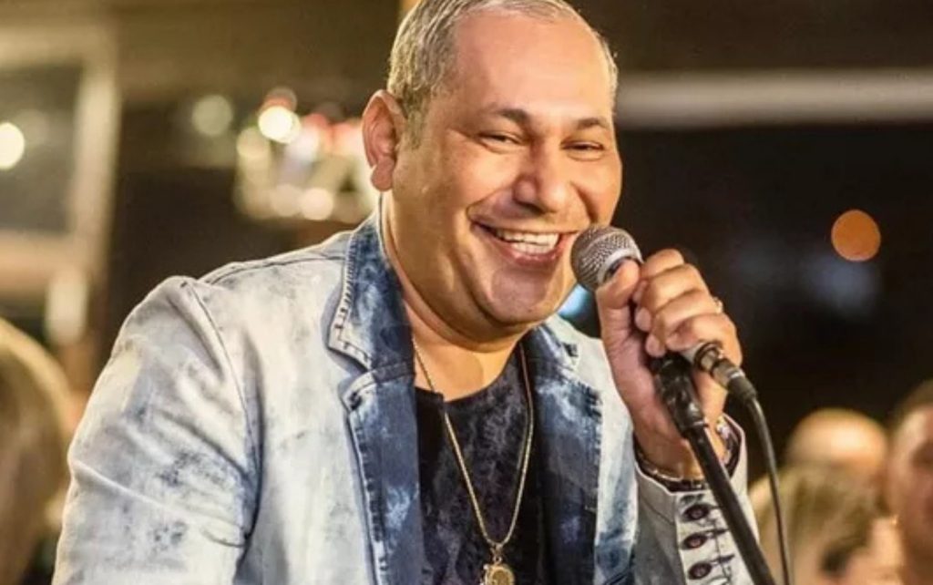 Chrigor tranquiliza fãs após internação e shows cancelados: ‘Foi alguma coisa que comi ou bebi’