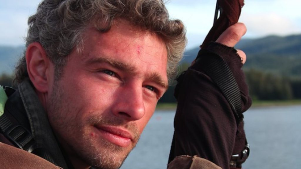 Estrela do reality show ‘Alaskan Bush People’ é encontrado morto em rio nos EUA